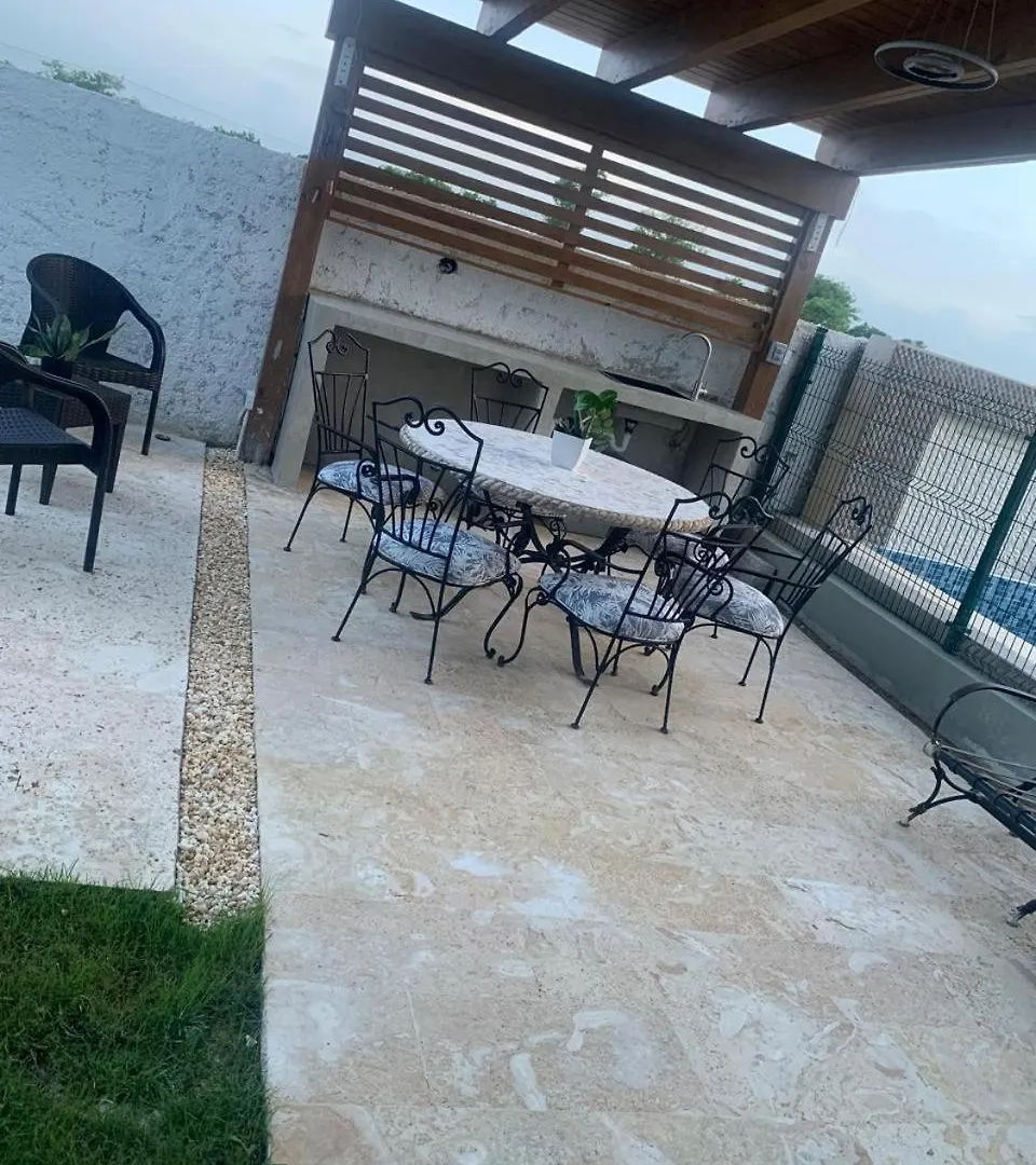 וילה Chichinos Village At פונטה קאנה